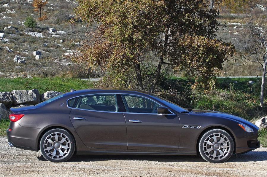 Maserati Quattroporte 2014 года  (фото 18 из 52)